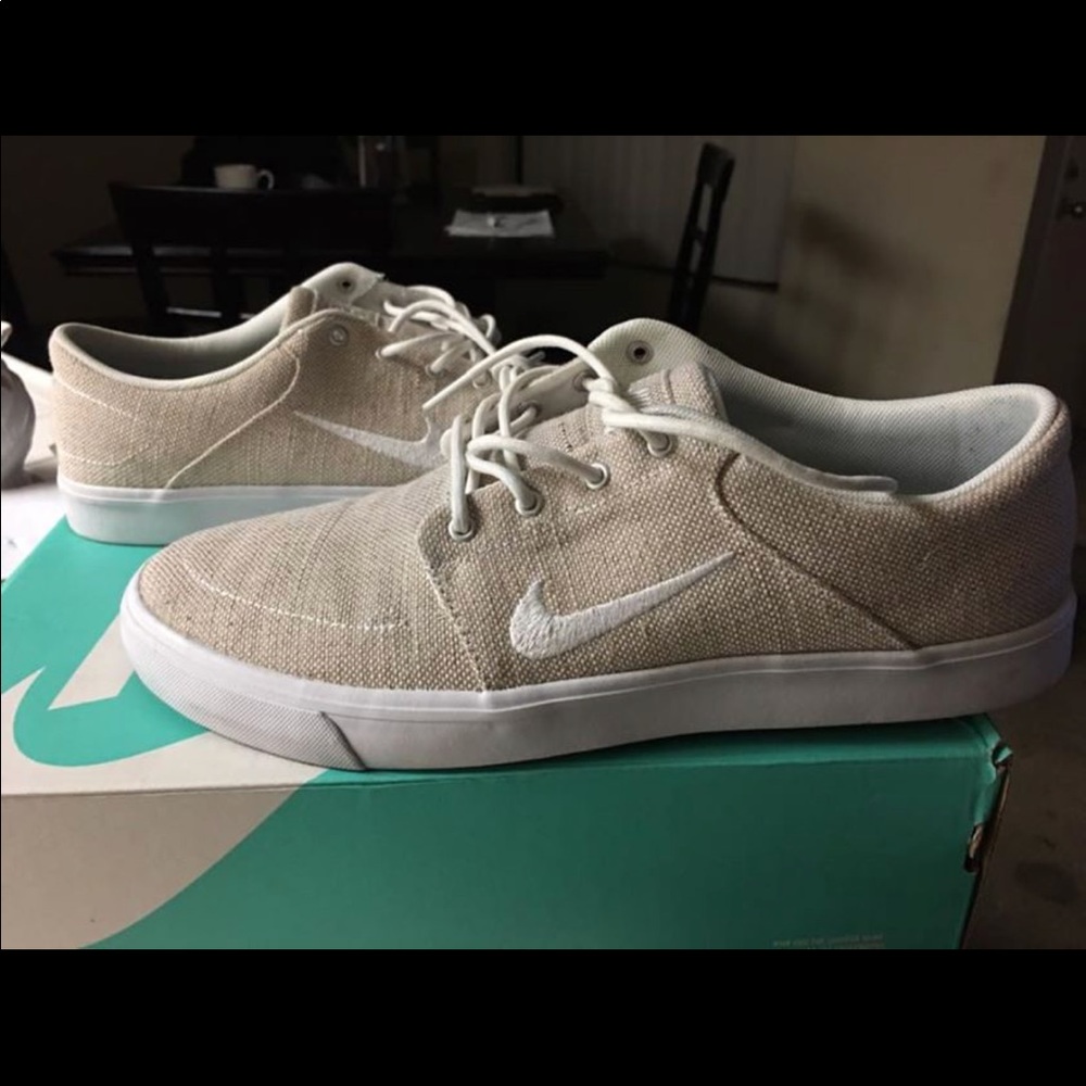 Brand New Mens Nikes